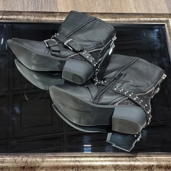 Black Vanity boots with bling, size 7 - Picture 3 of 4